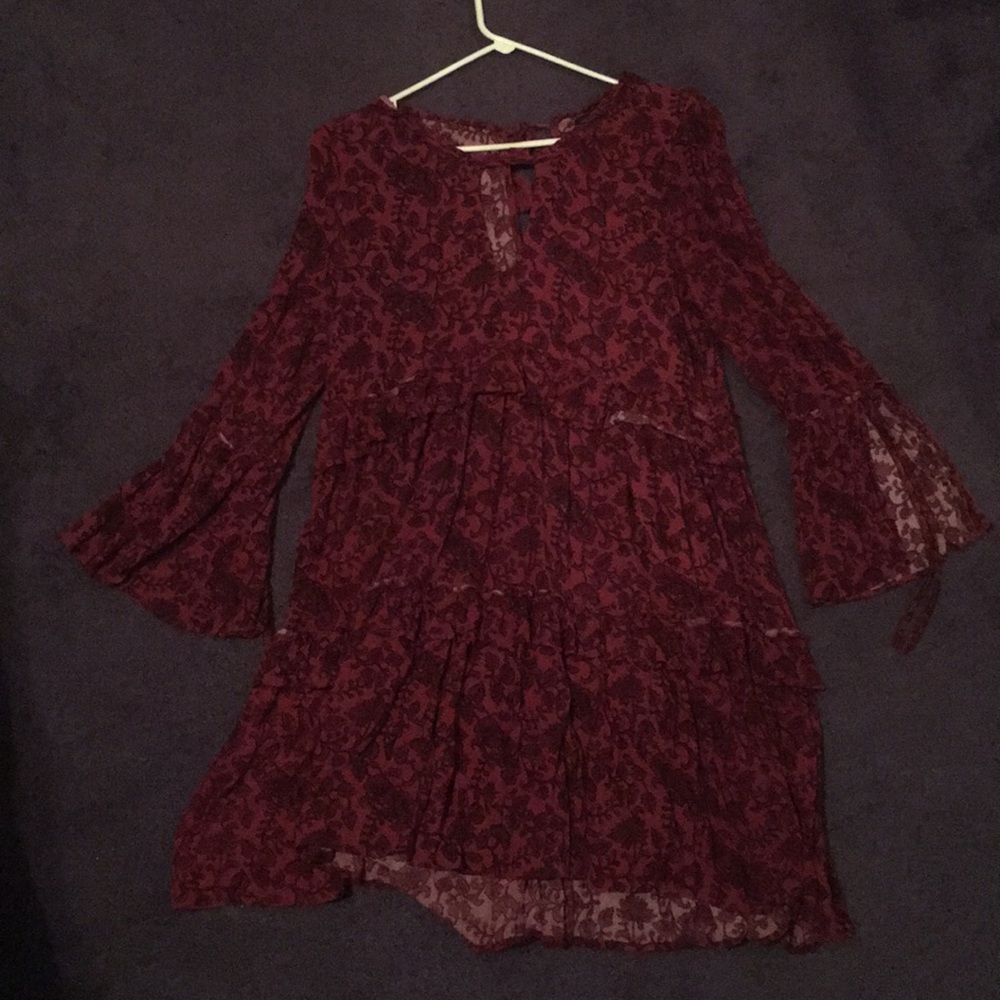 AE SUPER CUTE DRESS!! - Picture 3 of 6